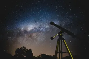 how does a telescope work